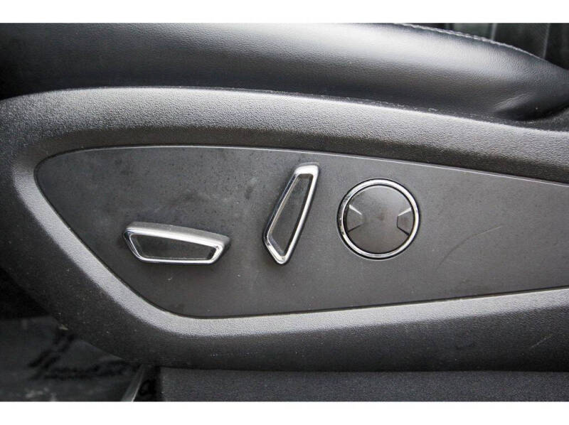2019 Lincoln Nautilus Select