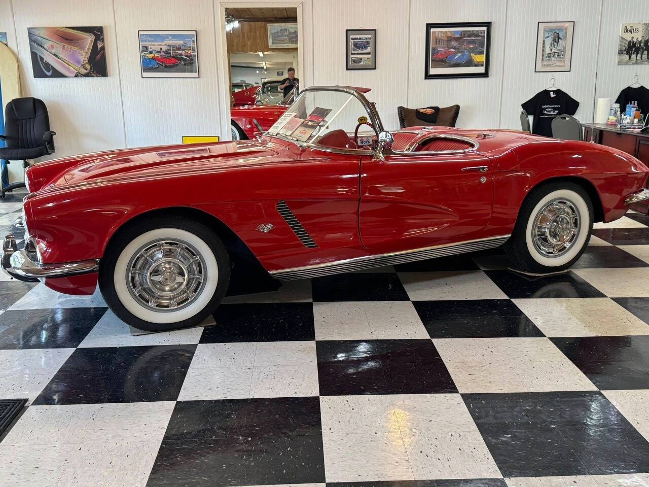 1962 Chevrolet Corvette 2