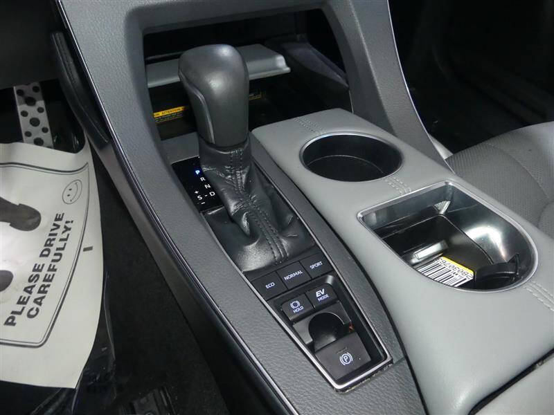 2019 Toyota Avalon Hybrid