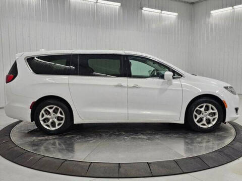 2020 Chrysler Pacifica Touring