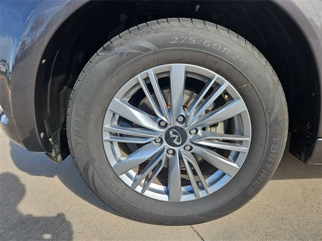 2023 Infiniti QX80 Luxe