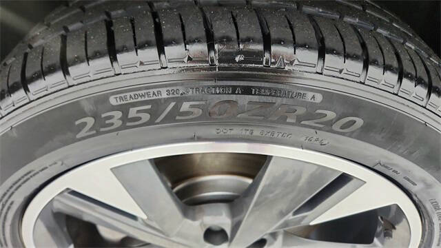 2024 Audi Q4 e-tron quattro Premium Plus 50