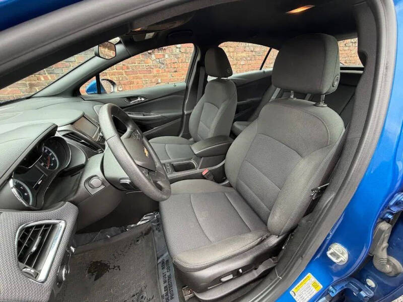 2017 Chevrolet Cruze LT Auto