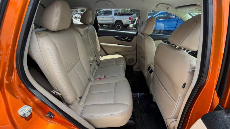 2018 Nissan Rogue SL