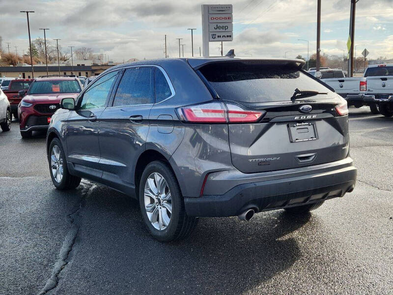 2023 Ford Edge Titanium