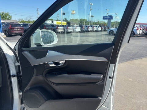 2023 Volvo XC90 B5 Core