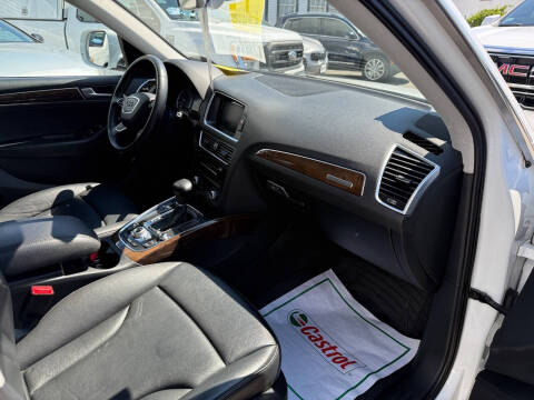 2017 Audi Q5 2.0T quattro Premium