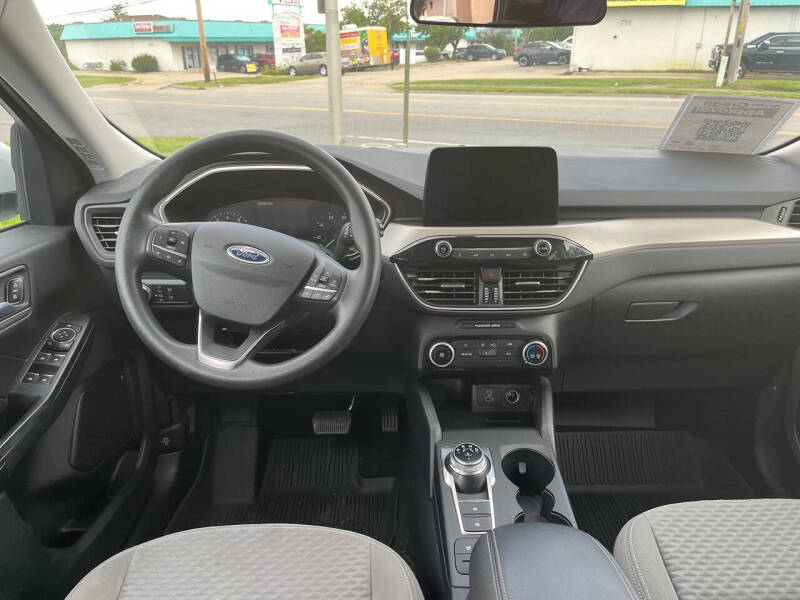 2021 Ford Escape SE