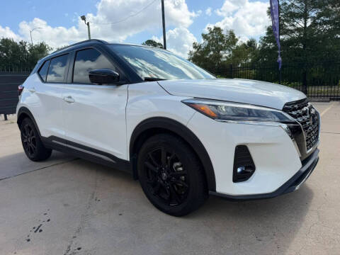 2023 Nissan Kicks SR