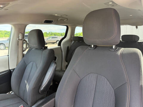 2017 Chrysler Pacifica Touring