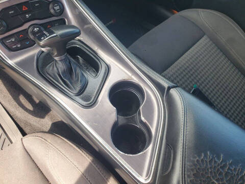 2015 Dodge Challenger SXT