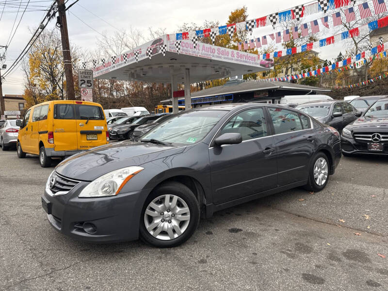 2012 Nissan Altima S photo 2