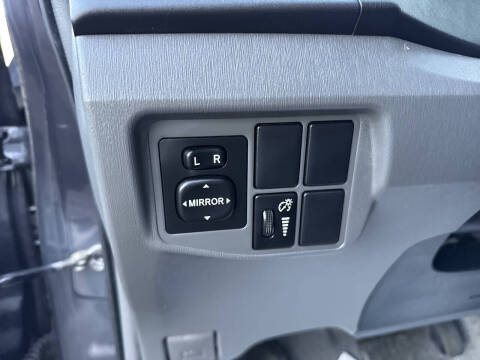 2011 Toyota Prius Two