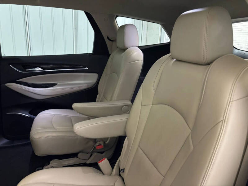 2020 Buick Enclave Essence