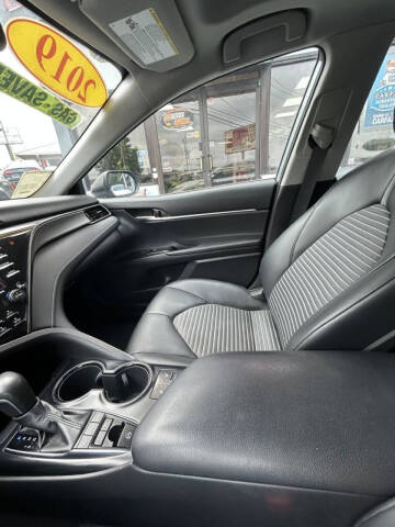 2019 Toyota Camry Hybrid