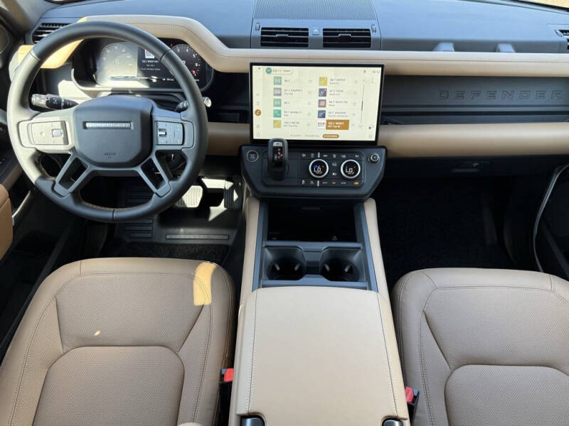 2026 Land Rover Defender 110 P300 S