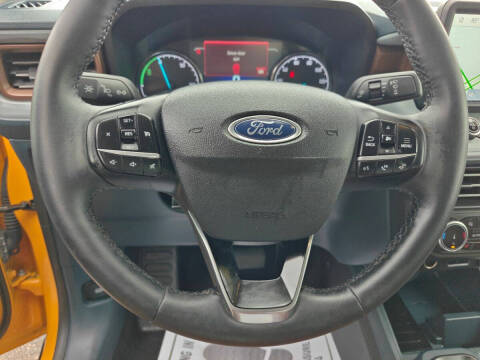 2023 Ford Maverick Lariat