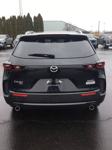 2024 Mazda CX-50 2.5 S Preferred