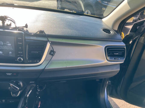 2019 Kia Rio 5-Door S