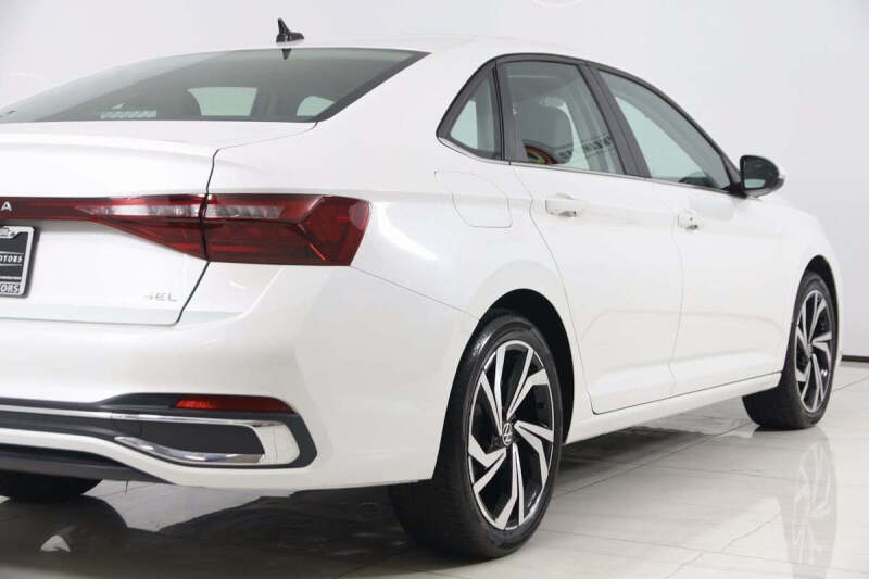 2025 Volkswagen Jetta SEL