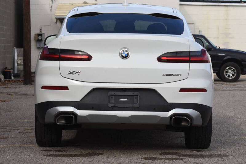 2023 BMW X4 xDrive30i