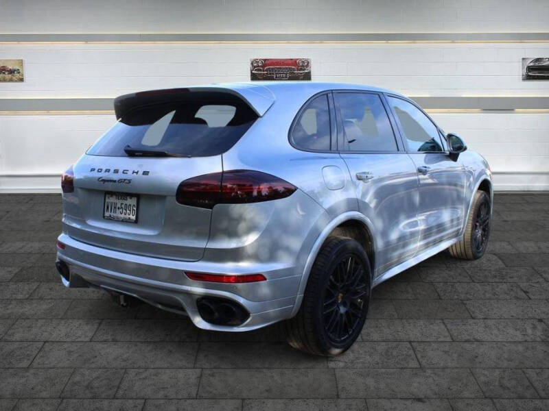 2016 Porsche Cayenne GTS