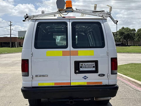 2010 Ford E-Series E-250