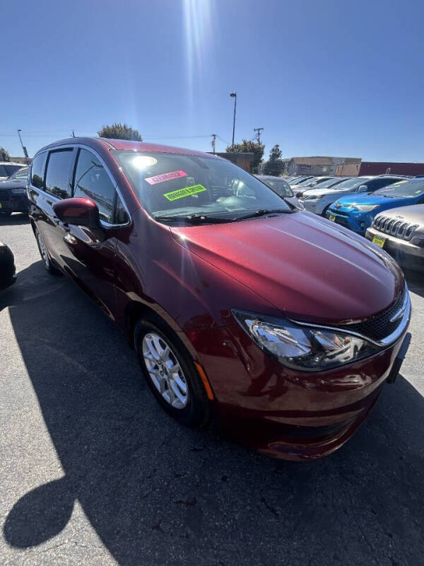 2018 Chrysler Pacifica LX