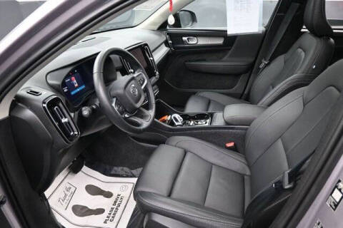 2026 Volvo XC40 B5 Plus