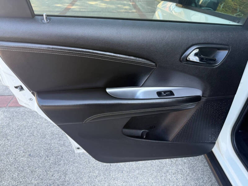 2013 Dodge Journey R/T