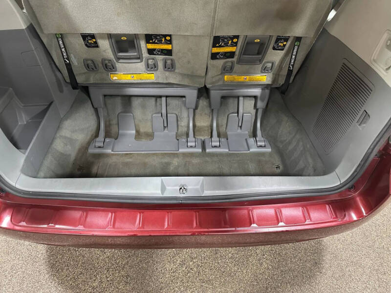 2012 Toyota Sienna