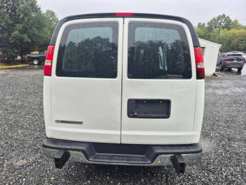 2023 Chevrolet Express 2500