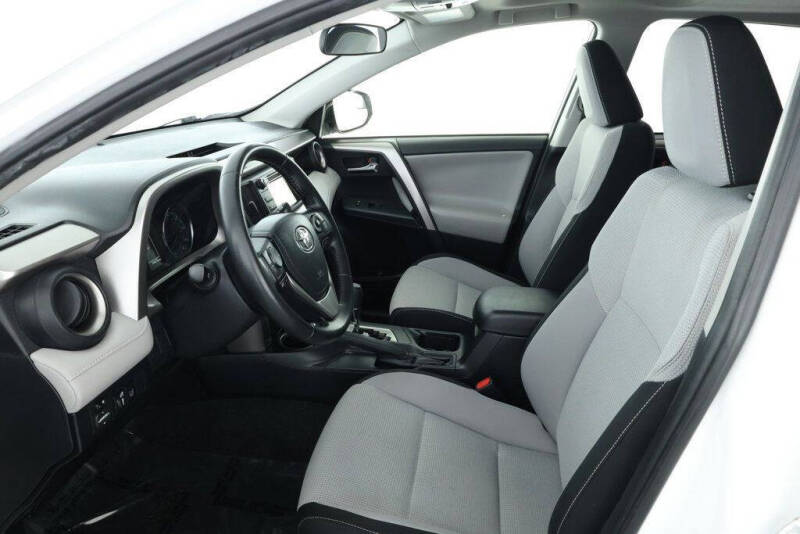 2018 Toyota RAV4 Hybrid XLE