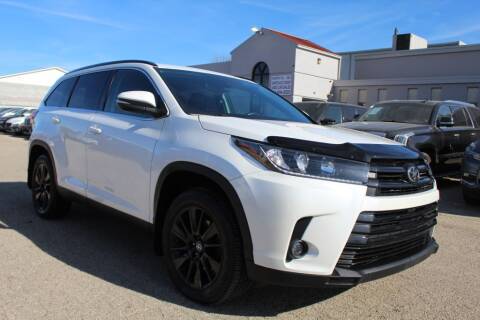 2019 Toyota Highlander for sale at SHAFER AUTO GROUP in Columbus OH