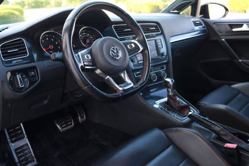 2016 Volkswagen Golf GTI