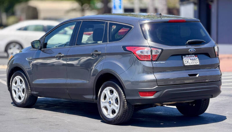 2017 Ford Escape S