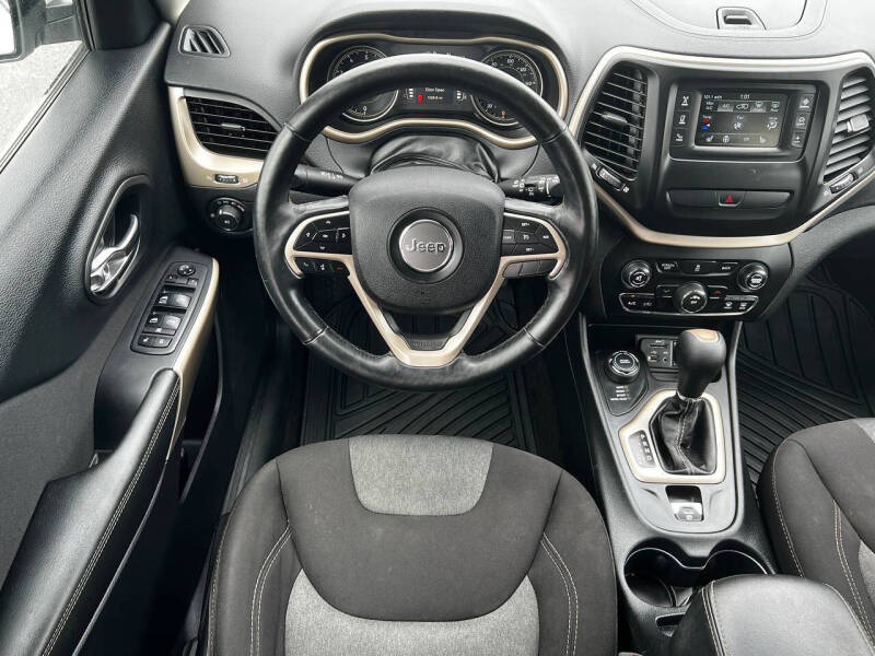 2018 Jeep Cherokee Latitude