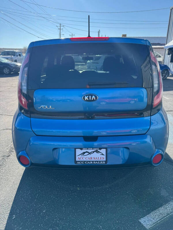 2015 Kia Soul +