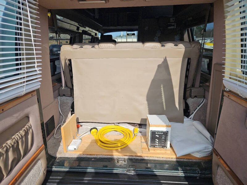 2000 Dodge Ram Van 1500