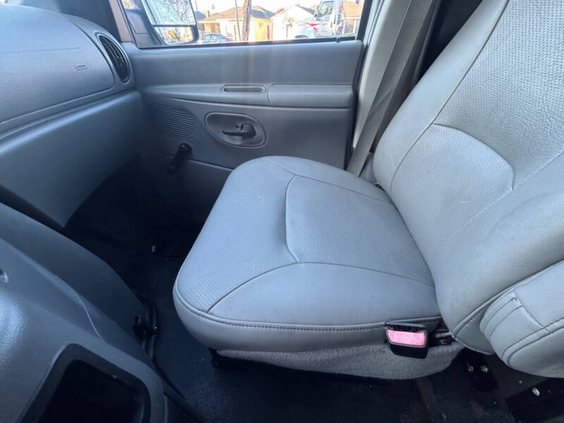 2006 Ford E-Series E-150