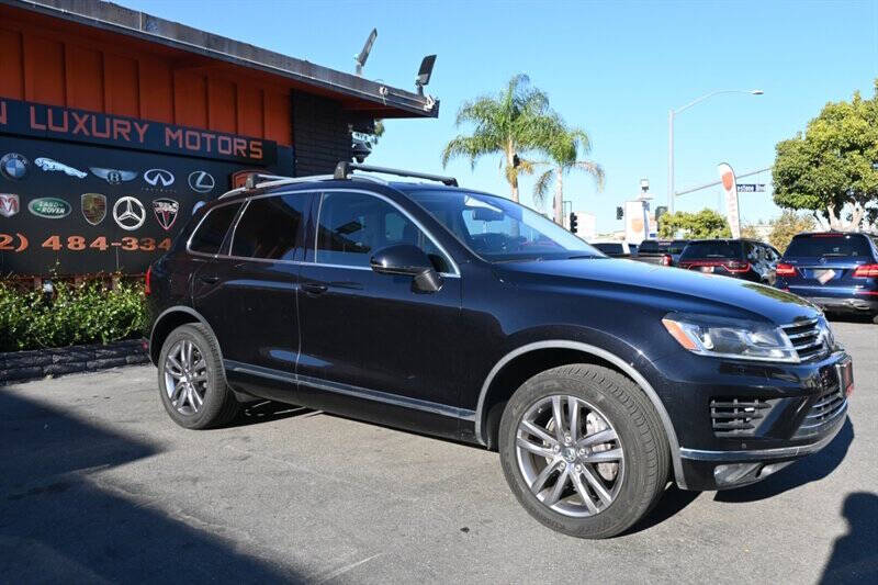 2016 Volkswagen Touareg VR6 Lux