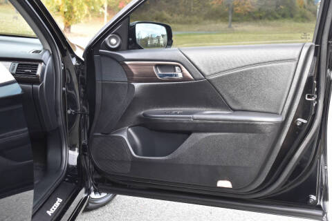 2017 Honda Accord EX-L V6 w/Navi w/Honda Sensing