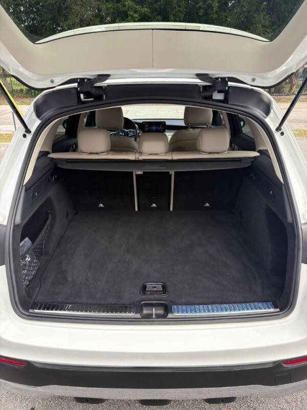 2021 Mercedes-Benz GLC GLC 300