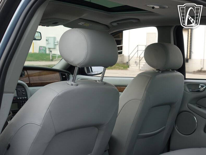 2002 Jaguar X-Type 2.5