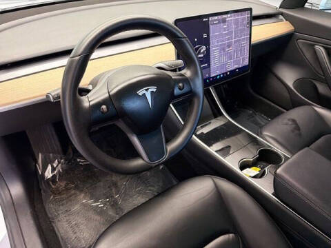 2019 Tesla Model 3 Standard Range Plus