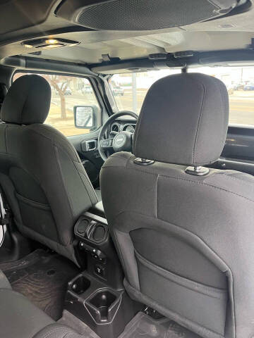 2022 Jeep Gladiator Altitude