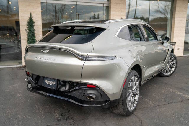 2021 Aston Martin DBX