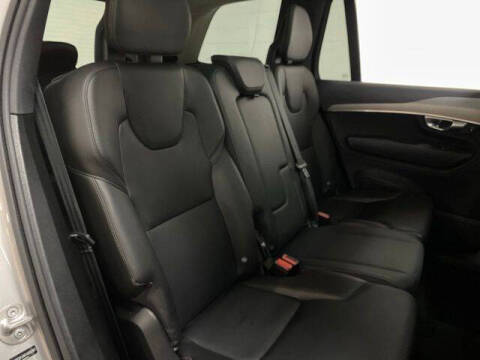2025 Volvo XC90 B5 Core Bright Theme