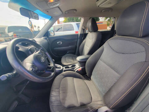 2016 Kia Soul +