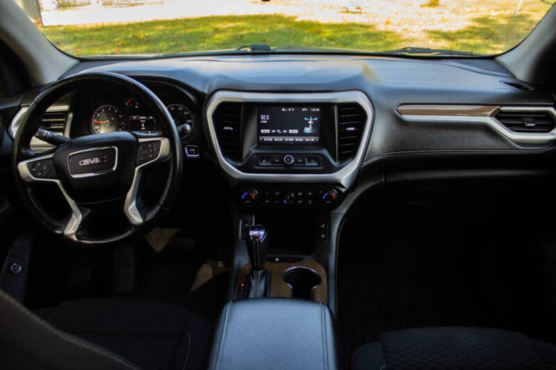 2019 GMC Acadia SLE-2